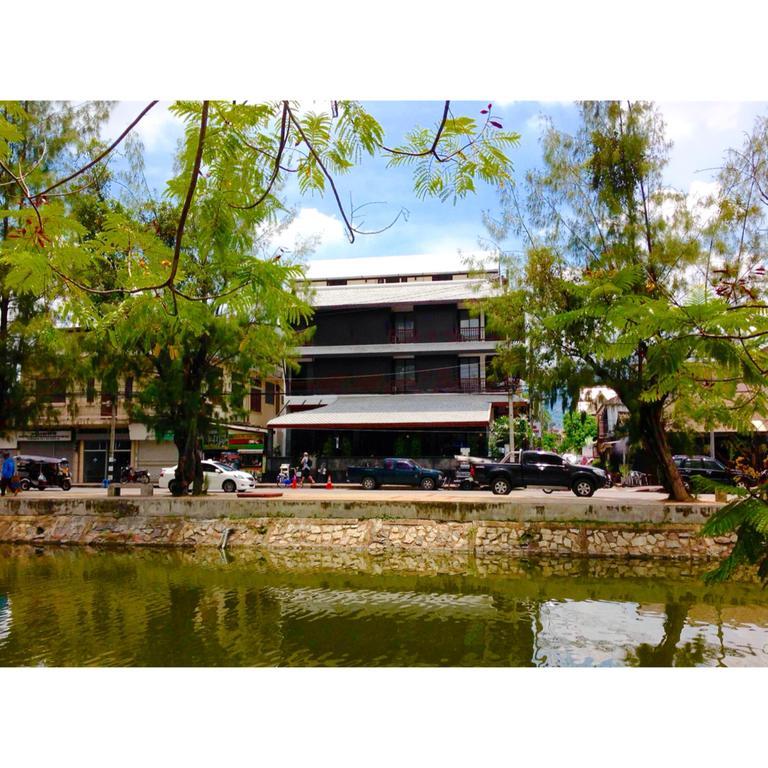 The An-Teak Chiang Mai Hotel Luaran gambar